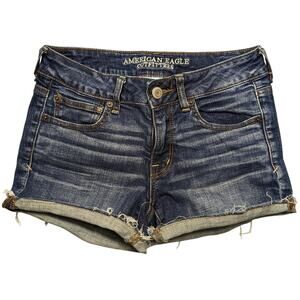 American Eagle Denim Shorts Womens size 6 dark wash jean shortie super stretch
